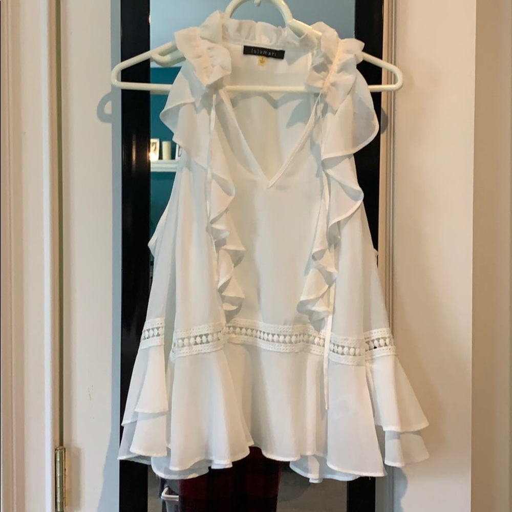 NEVER WORN! Open shoulder lulumari shirt